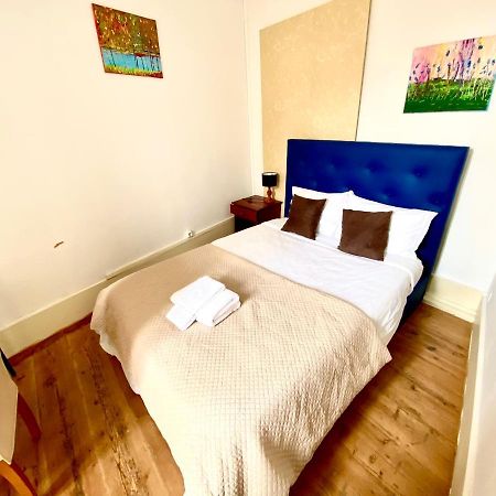 ליסבון Nature Chiado 2- Cozy Little Double Room With Shared Bathroom מראה חיצוני תמונה