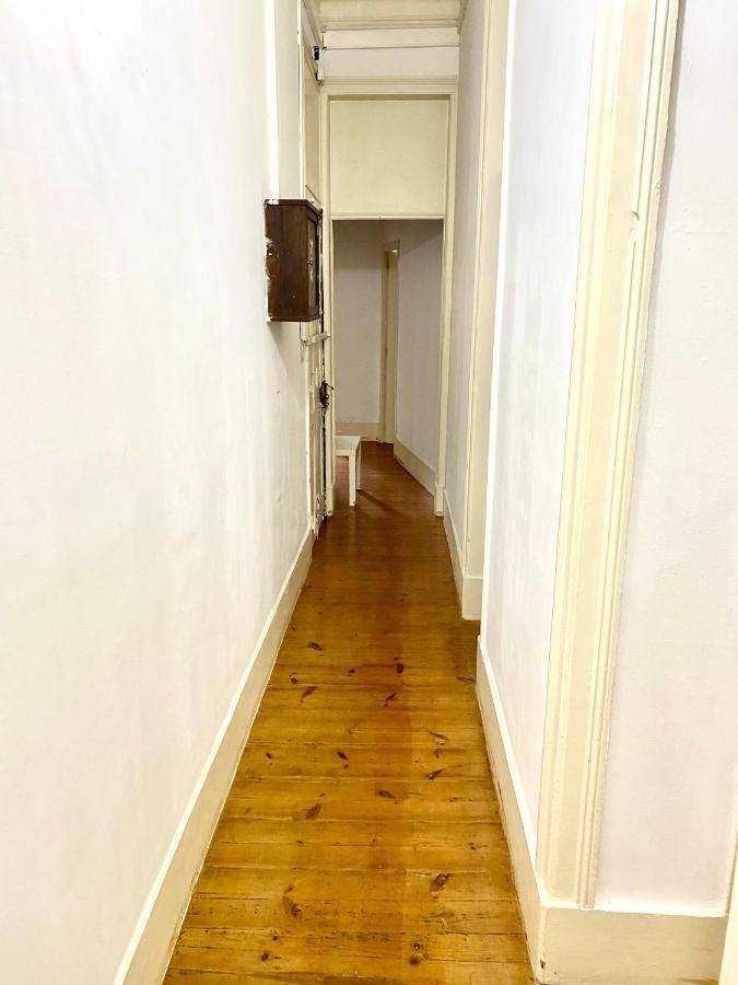 ליסבון Nature Chiado 2- Cozy Little Double Room With Shared Bathroom מראה חיצוני תמונה