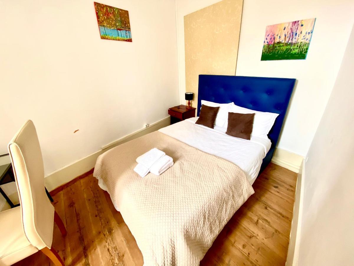 ליסבון Nature Chiado 2- Cozy Little Double Room With Shared Bathroom מראה חיצוני תמונה